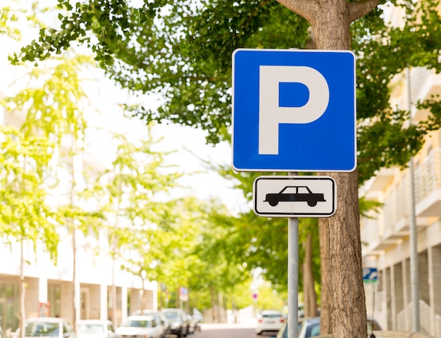 Parkeerzonebord op straat