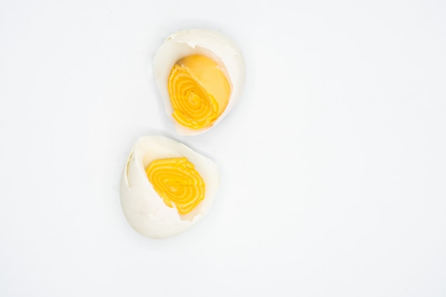 Photo part of white egg on white background