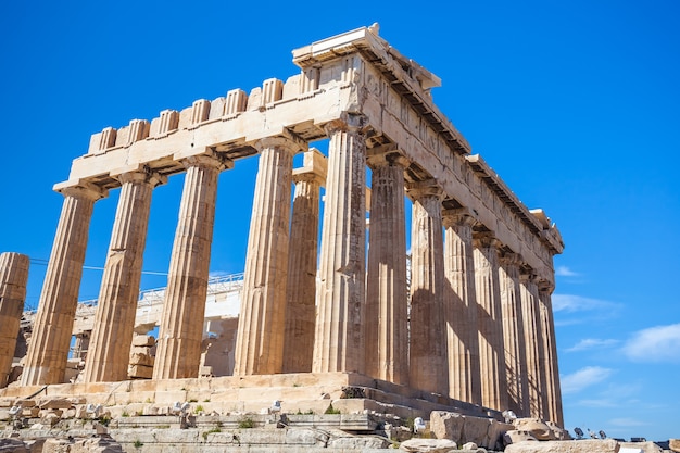 Parthenontempel op zonnige dag. Akropolis in Athene, Griekenland