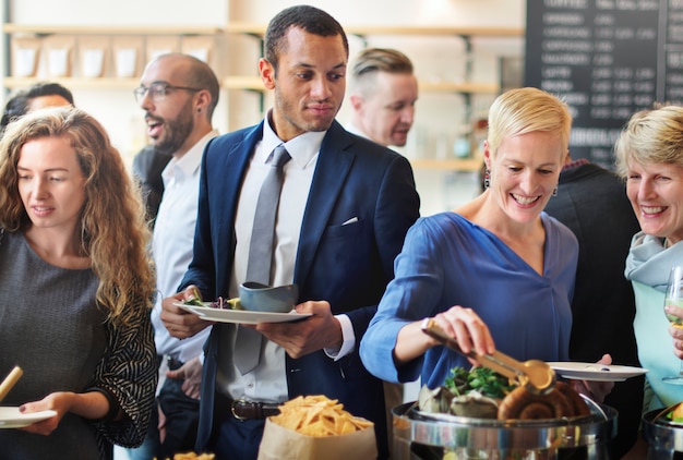 Partijrestaurant die het Concept van de Lanceringsbrunch tijd eten