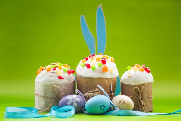 Pasen-cake met decoratie
