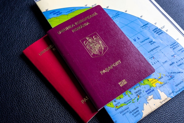 Paspoorten en kaart voor reizen