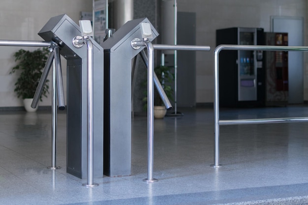 Passage with a turnstile