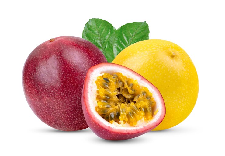 Photo passion fruit isolated on white background