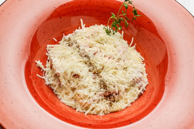 Pasta Carbonara. Spaghetti Met Spek En Parmezaanse Kaas.