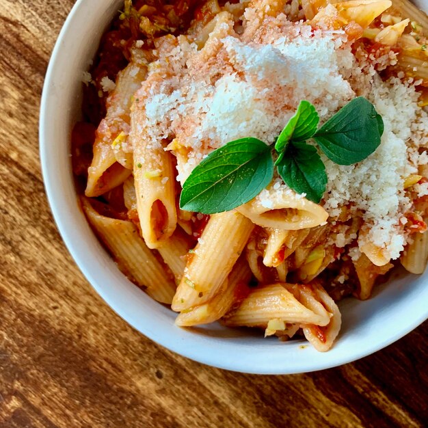 Foto pasta e formaggio per un pasto felice