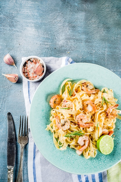 Pasta fettuccine met garnalen