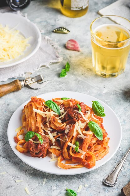 Pasta met mini gehaktballen