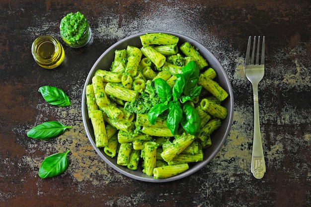 Pasta pesto vegan bowl.