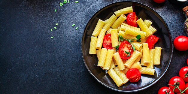 pasta tomatoes