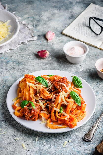 Photo pasta with mini meatballs