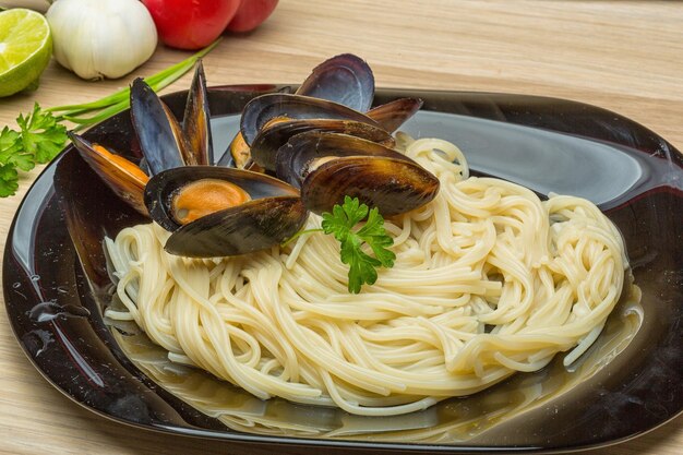 Pasta with mussels