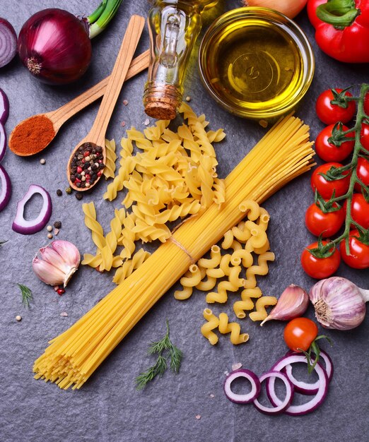 Photo pasta with vegetables