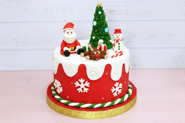 Premium Photo | Pastel de santa claus feliz navidad