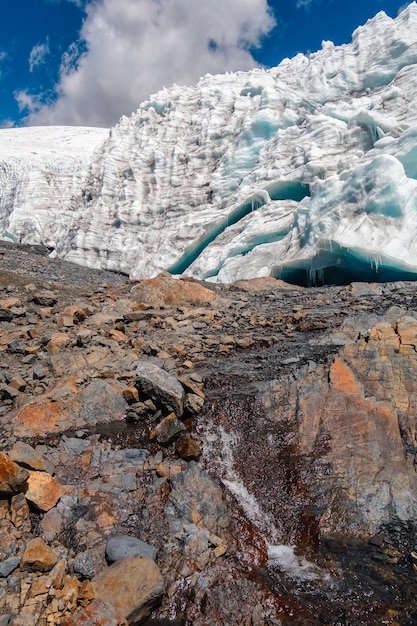 페루 Huaraz에 있는 Huascaran 국립공원의 Pastoruri Glacier