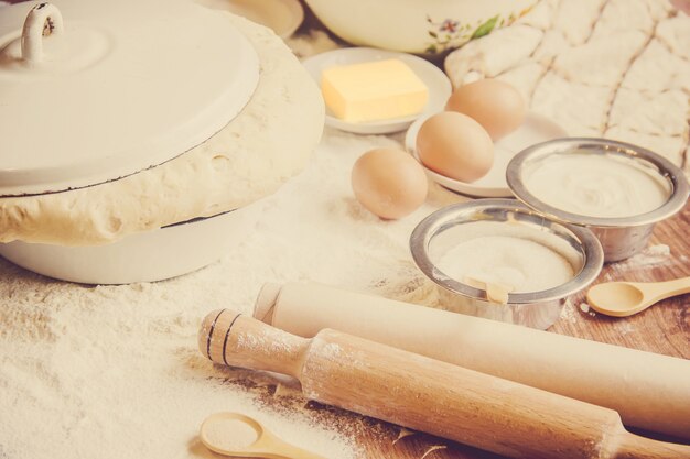 Pastry, cakes, cook their own hands. Selective focus.