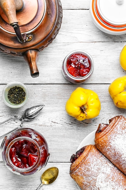 Pastry puff with jam of quince