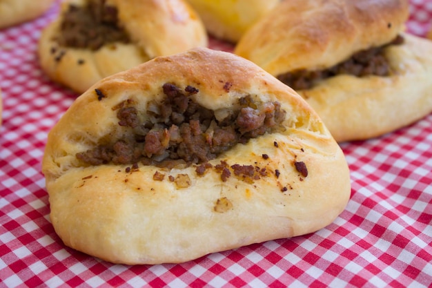 Pastry with minced meat