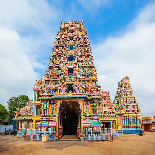 Photo pathirakali amman temple, pathrakali ambal kovil or the kali kovil trincomalee is a hindu temple dedicated to the goddess bhadrakali, a form of the goddess kali amman in trincomalee, sri lanka