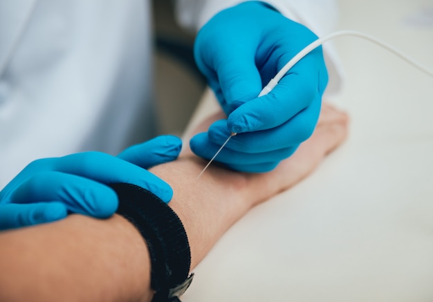 Foto patiënt bij de neuropatholoog kliniek