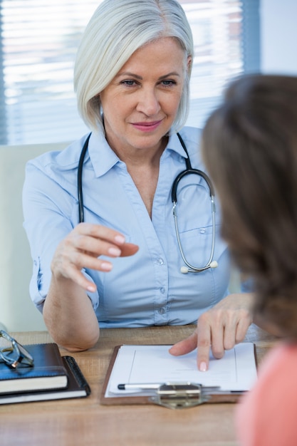 Patient consulting a doctor