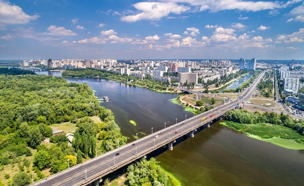 Мост Патона и Русановский район столицы Украины Киева.