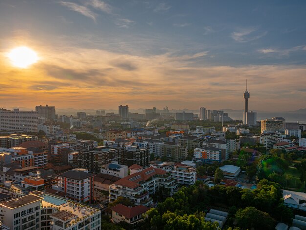 Pattaya stadsoriëntatiepunt in de ochtend