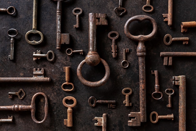 Pattern of many different antique keys