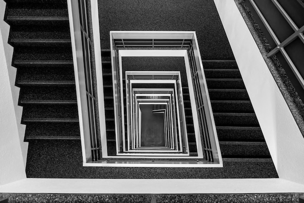 Pattern of square stair 