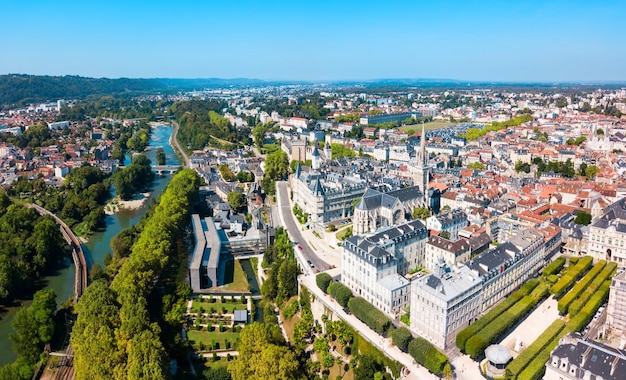 Pau luchtfoto panoramisch uitzicht Frankrijk