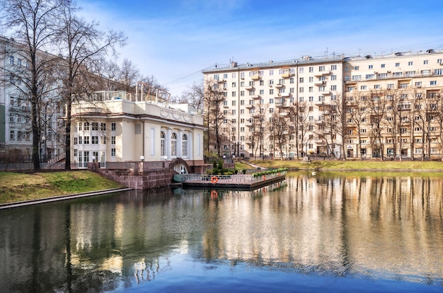 Paviljoen bij de Patriarchvijver in MoscowxA