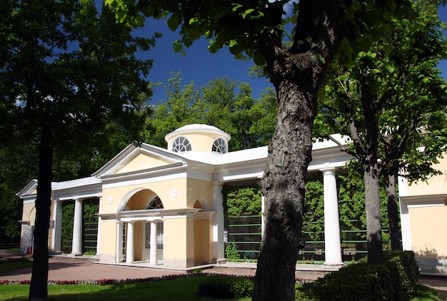 Paviljoen in pavlovsk-park