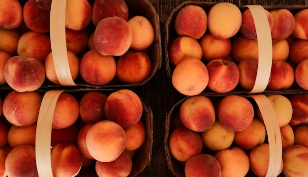 Photo peach baskets in the shop