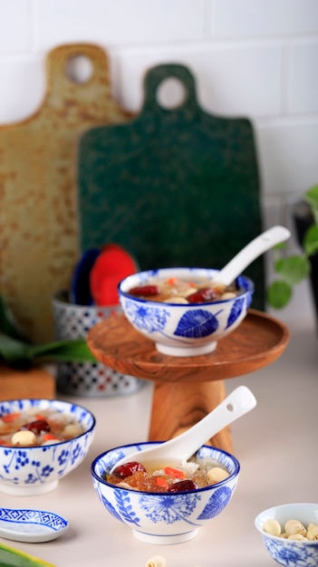 Peach Gum Collagen Dessert is a Chinese Traditional Refreshment Beverages. It is Contains Bird Nest, Red Dates, Snow Fungus, Goji Berry. Selected Focus