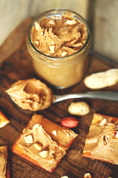 Peanut butter crackers.