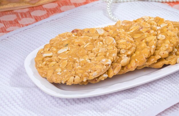 Peanuts Chikki