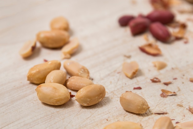 Peanuts cracked and opened