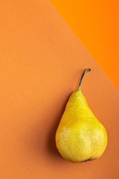 Pera frutta fresca pronta da mangiare spuntino vitaminico sul tavolo copia spazio cibo sfondo