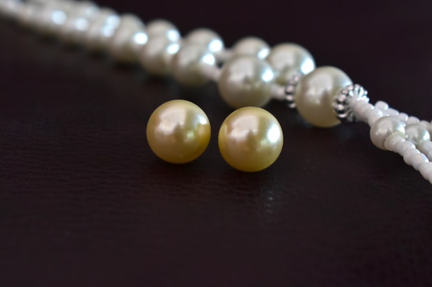 pearl A luxurious jewelry made of gold pearl