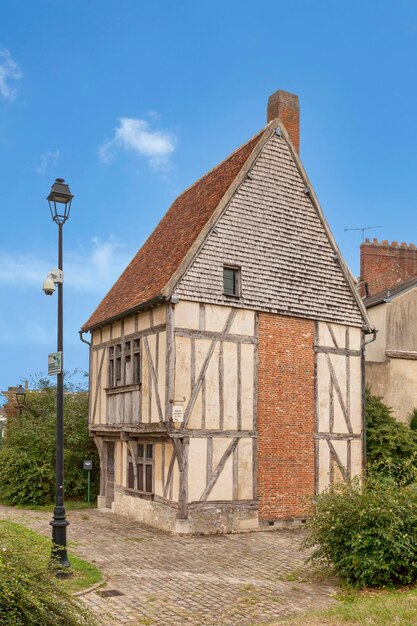 Peasant house built in 1410 in Beauvais