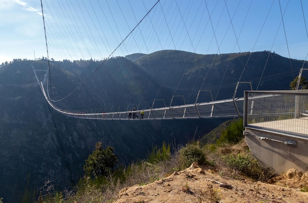 Photo pedestrian suspension bridge 516 arouca aveiro portugal