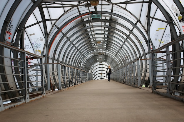 Pedestrian tunnel circle