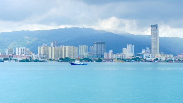 Foto penang è uno stato malese situato sulla costa nord-occidentale della malesia peninsulare.