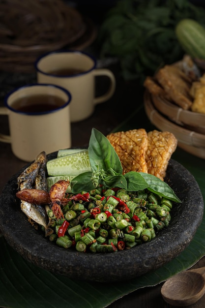 Pencok Kacang Panjang Long Beans Salad