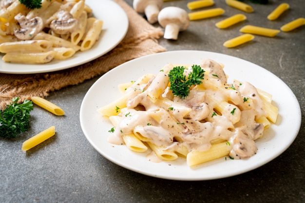 penne pasta carbonara cream sauce with mushroom