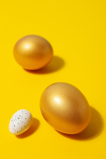 Photo pension rewards returns and investment funding concepts golden eggs