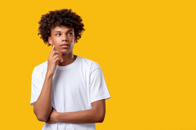 Photo pensive black teenager make decision guy