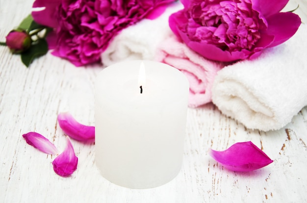 Peony bloemen met massage handdoeken