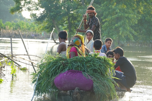 The people are traveling the boat