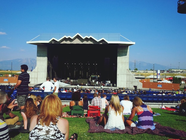 Photo people in concert at park